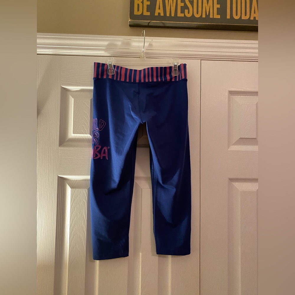WILD FOR ZUMBA cropped leggings size small❤️❤️